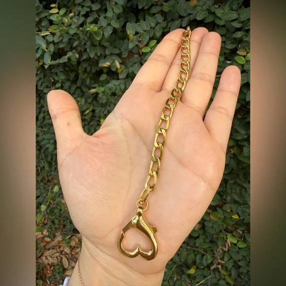 Heart Jewelry Stainless Steel Waterproof Jewelry 18k Gold Plated

Heart Sets - Picture 6 of 13